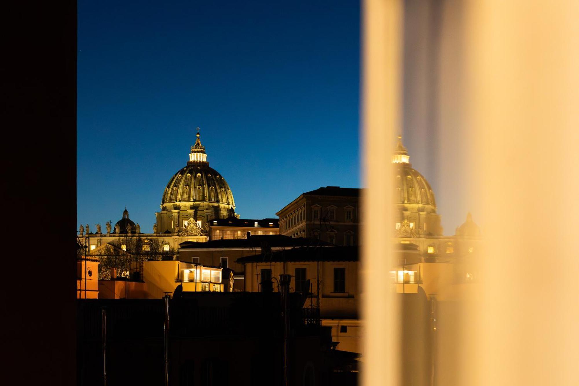 Apartamento Penthouse In Exclusive Borgo Pio District Roma Exterior foto