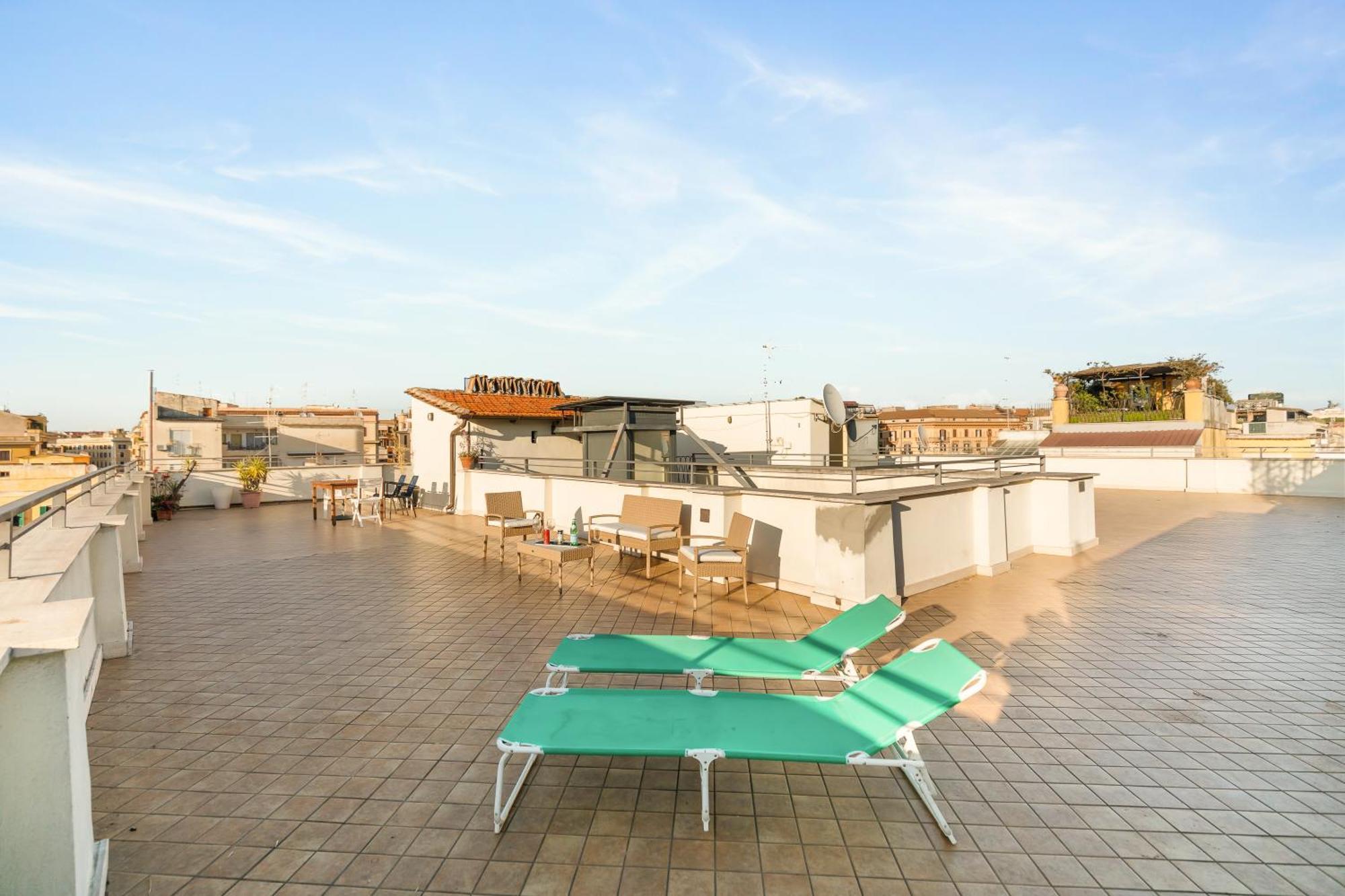 Apartamento Penthouse In Exclusive Borgo Pio District Roma Exterior foto