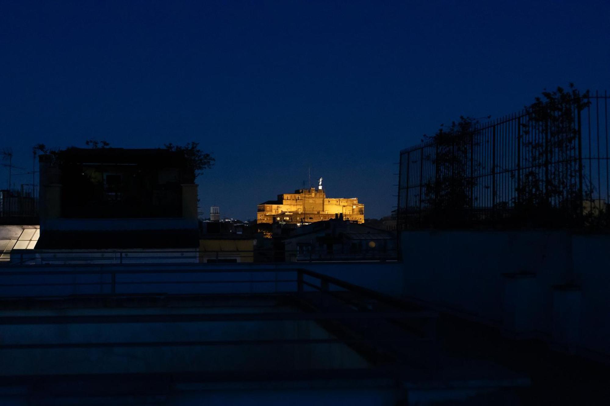 Apartamento Penthouse In Exclusive Borgo Pio District Roma Exterior foto